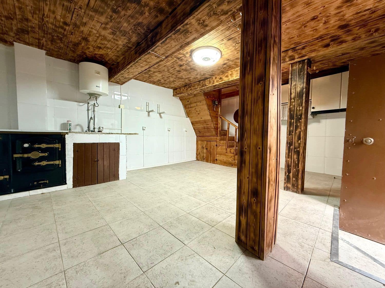 4 soveværelse Finca/Landehus til salg i Mieres med garage - € 29.900 (Ref: 9543101)