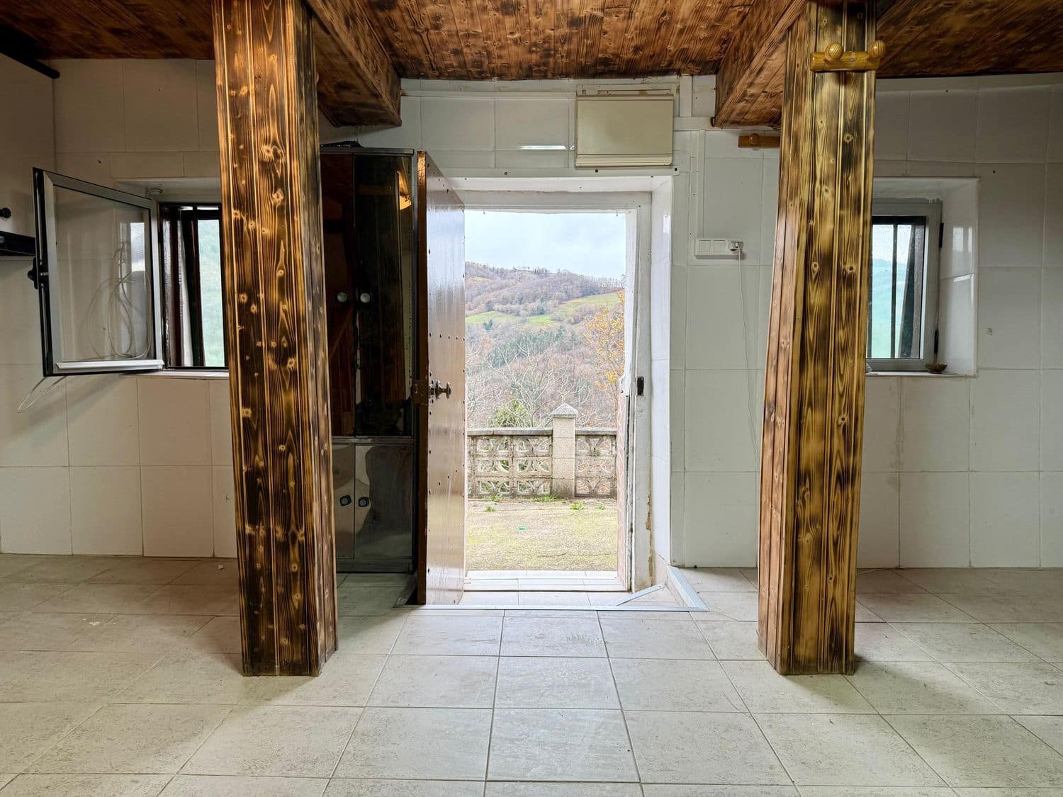 4 soveværelse Finca/Landehus til salg i Mieres med garage - € 29.900 (Ref: 9543101)