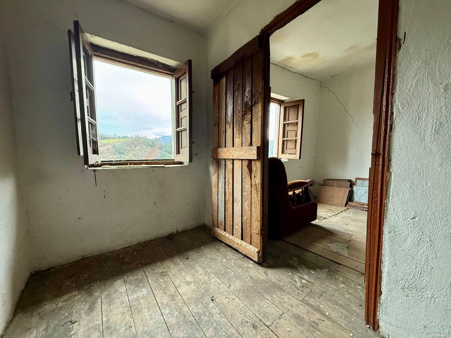 4 soveværelse Finca/Landehus til salg i Mieres med garage - € 29.900 (Ref: 9543101)