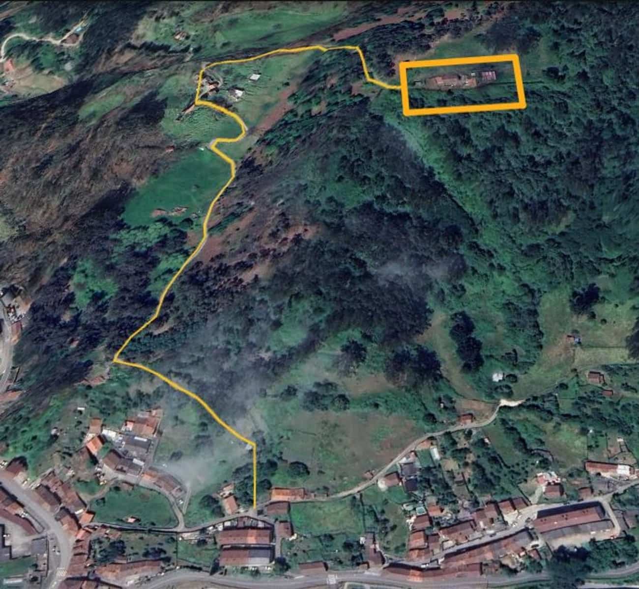 4 soveværelse Finca/Landehus til salg i Mieres med garage - € 29.900 (Ref: 9543101)