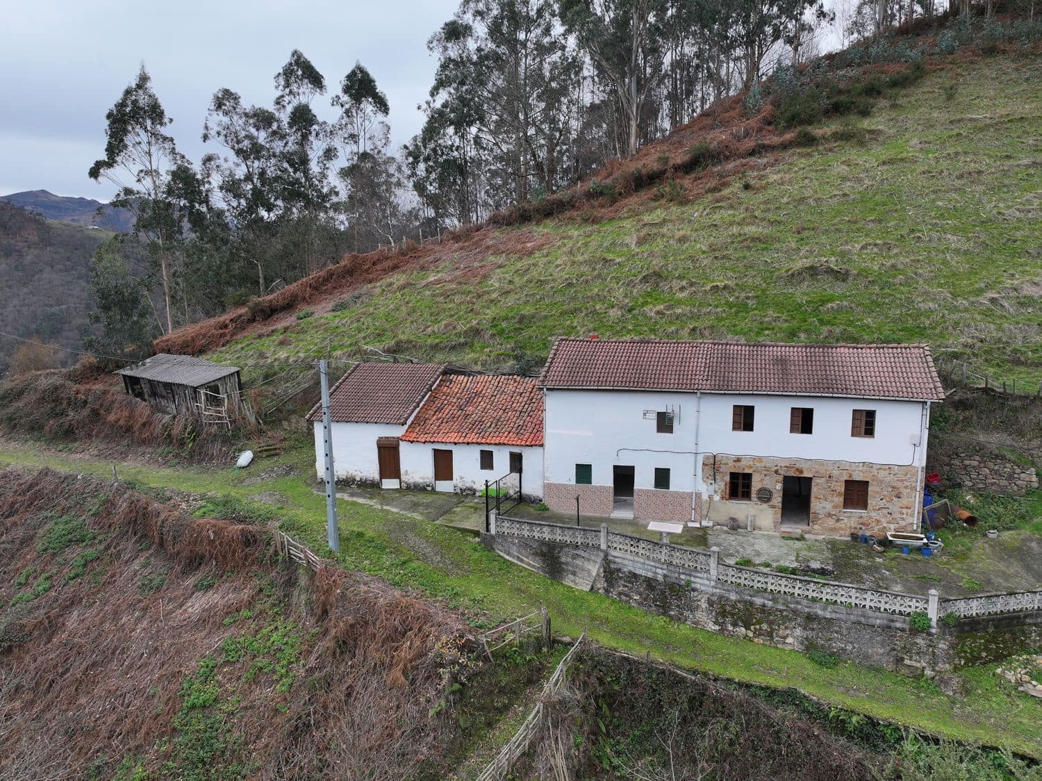 4 soveværelse Finca/Landehus til salg i Mieres med garage - € 29.900 (Ref: 9543101)