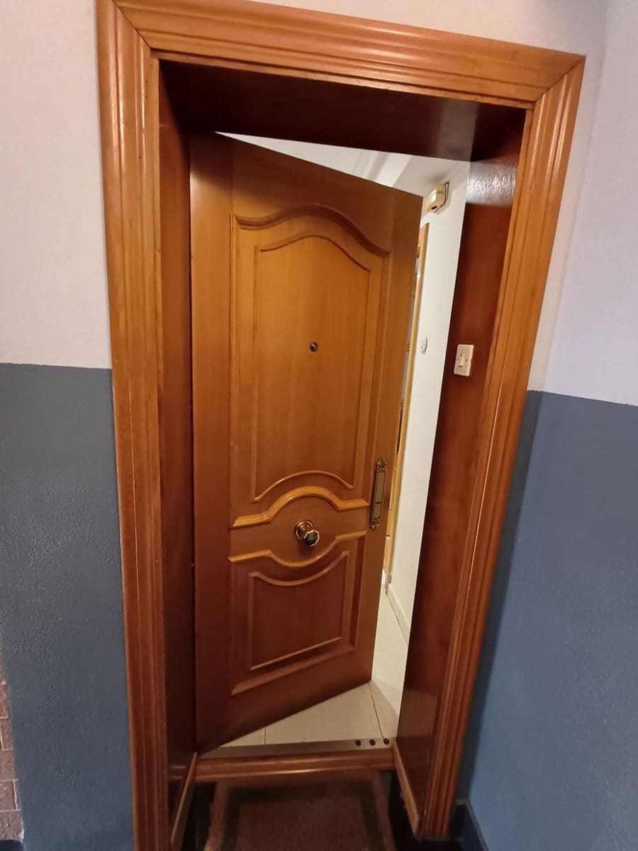 3 makuuhuone Huoneisto myytävänä paikassa Aviles mukana 
autotalli - 110 000 € (Ref: 9547390)