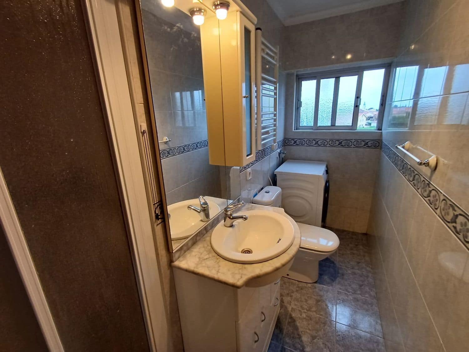 3 makuuhuone Huoneisto myytävänä paikassa Aviles mukana 
autotalli - 110 000 € (Ref: 9547390)