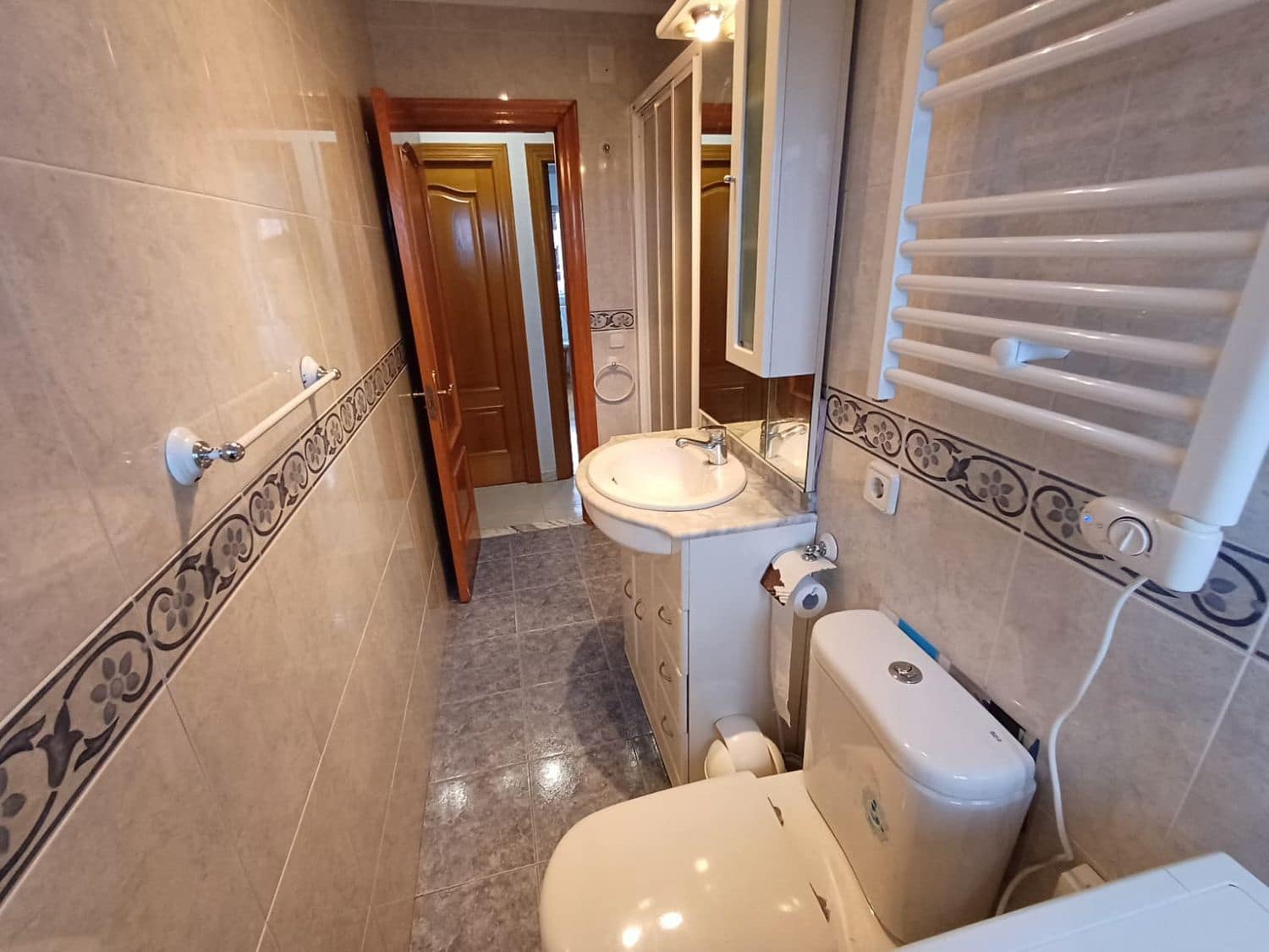 3 makuuhuone Huoneisto myytävänä paikassa Aviles mukana 
autotalli - 110 000 € (Ref: 9547390)