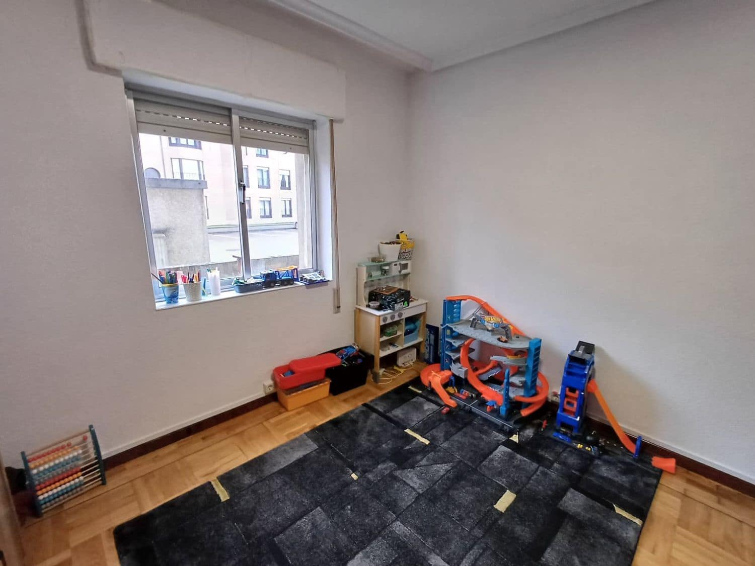 3 makuuhuone Huoneisto myytävänä paikassa Aviles mukana 
autotalli - 110 000 € (Ref: 9547390)