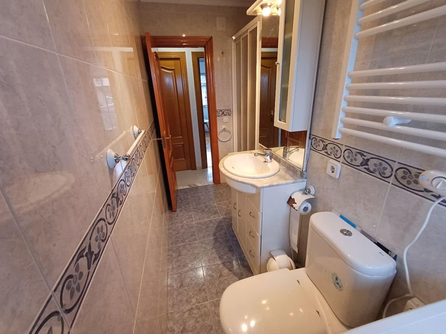 3 makuuhuone Huoneisto myytävänä paikassa Aviles mukana 
autotalli - 110 000 € (Ref: 9547390)