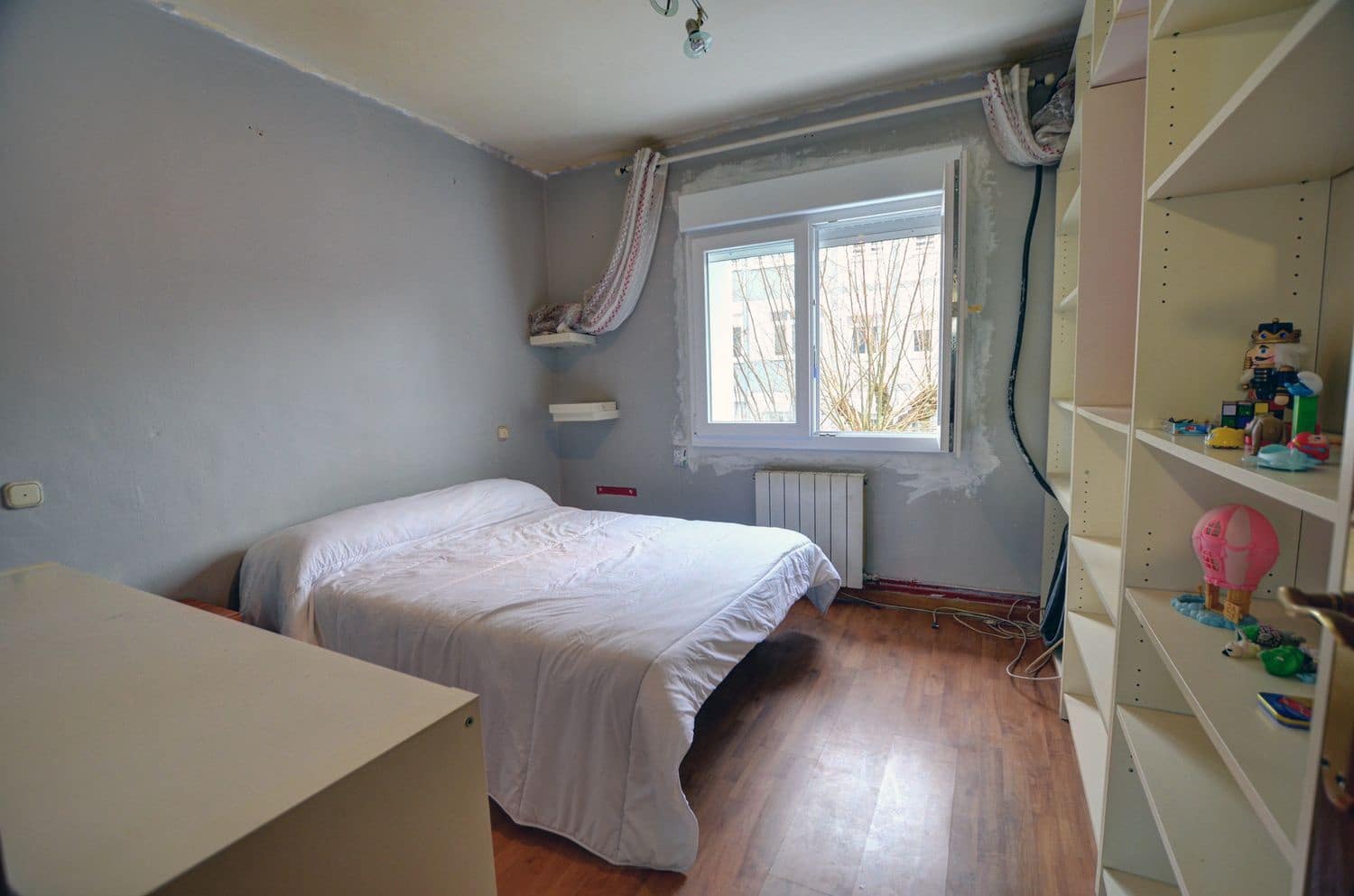 4 slaapkamer Appartement te koop in Aviles met garage - € 145.000 (Ref: 9547391)