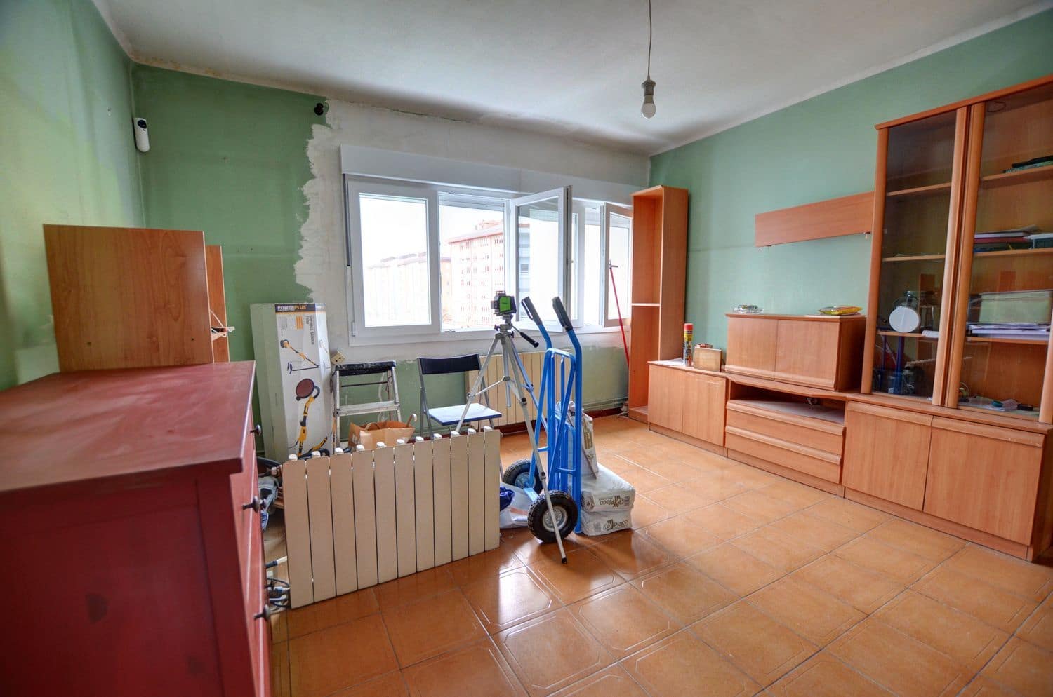 4 slaapkamer Appartement te koop in Aviles met garage - € 145.000 (Ref: 9547391)