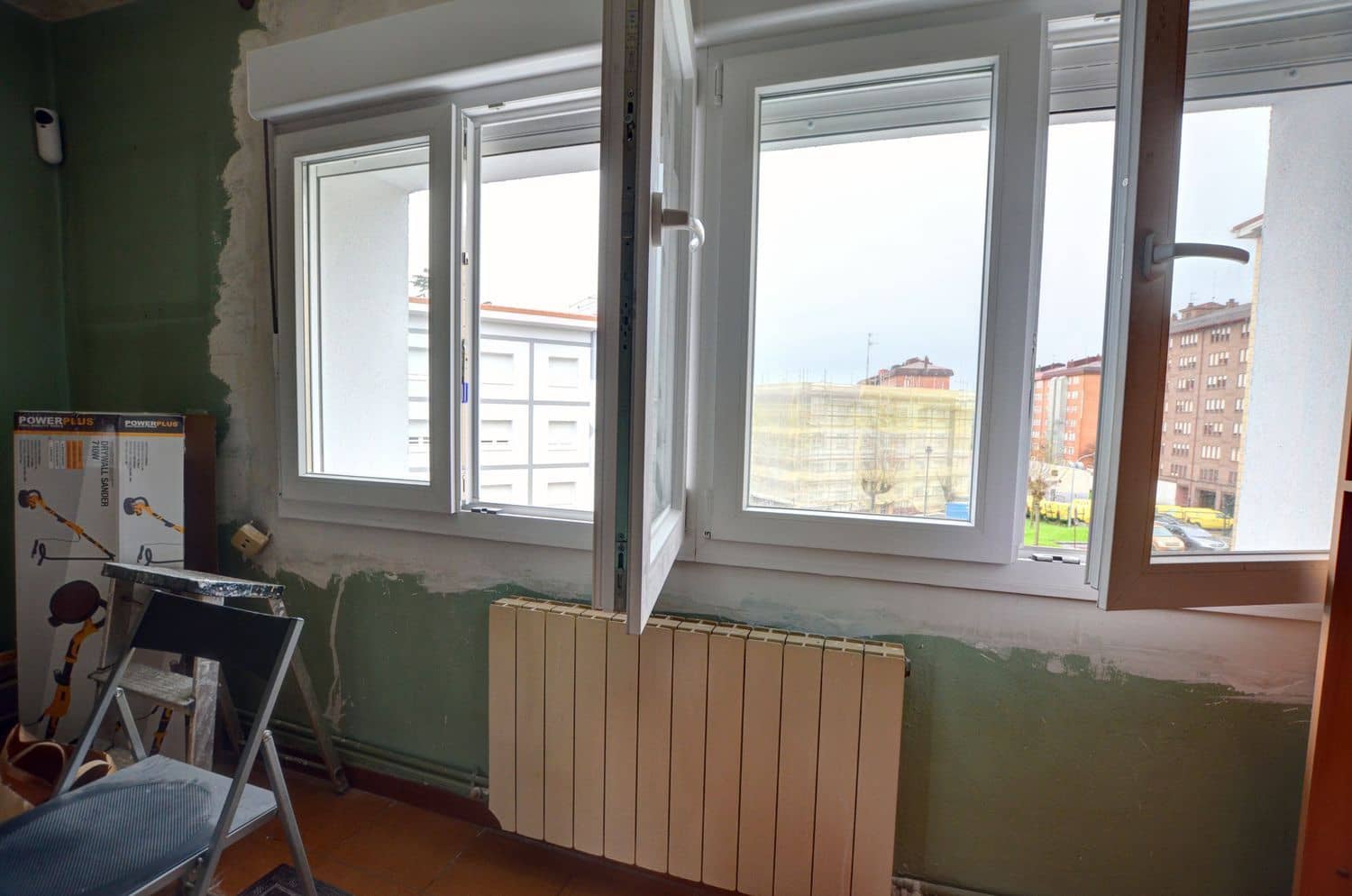 4 slaapkamer Appartement te koop in Aviles met garage - € 145.000 (Ref: 9547391)