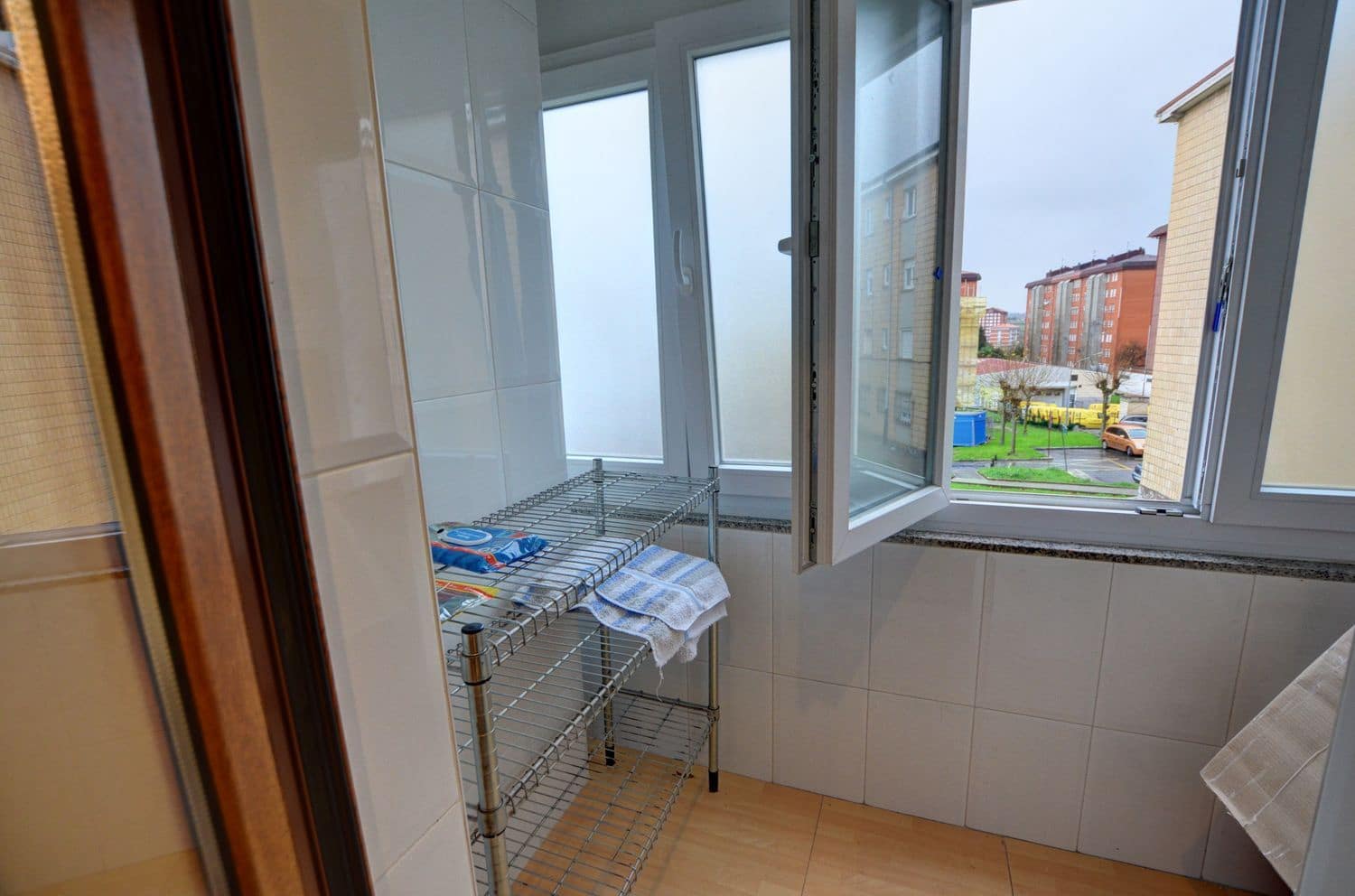 4 slaapkamer Appartement te koop in Aviles met garage - € 145.000 (Ref: 9547391)