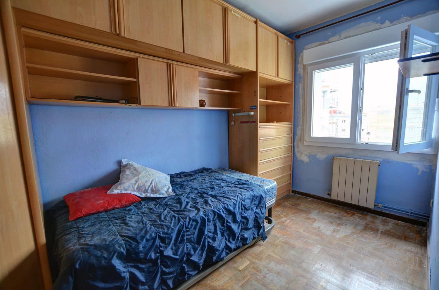 4 slaapkamer Appartement te koop in Aviles met garage - € 145.000 (Ref: 9547391)