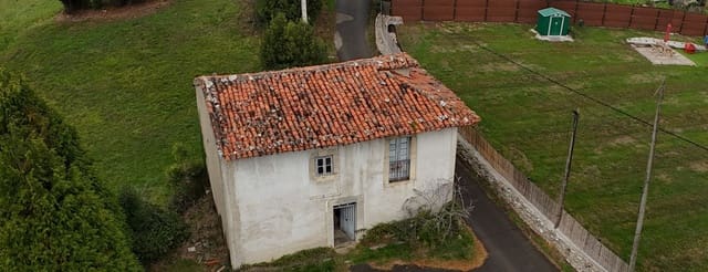2 bedroom Finca/Country House for sale in Grado with garage - € 40,000 (Ref: 9550847)