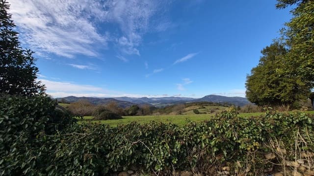 2 bedroom Finca/Country House for sale in Grado with garage - € 40,000 (Ref: 9550847)