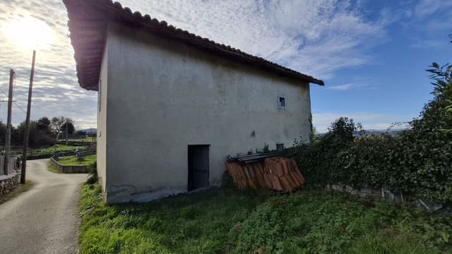 2 bedroom Finca/Country House for sale in Grado with garage - € 40,000 (Ref: 9550847)