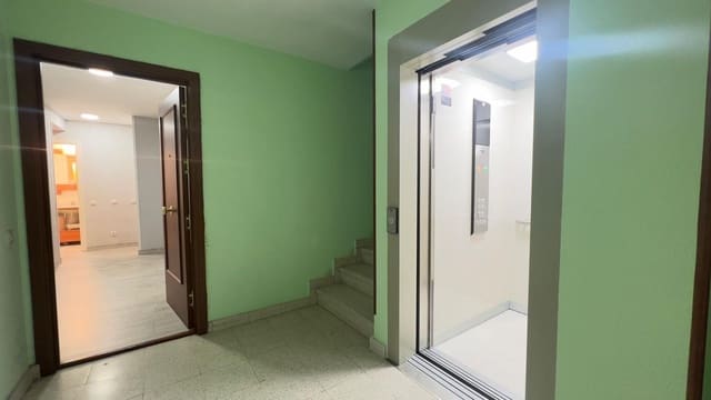 3 makuuhuone Huoneisto myytävänä paikassa Centro Urbano, Gijón mukana 
autotalli - 195 000 € (Ref: 9550848)