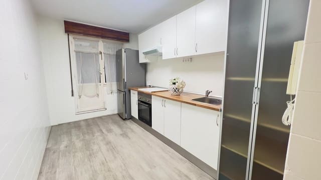 3 makuuhuone Huoneisto myytävänä paikassa Centro Urbano, Gijón mukana 
autotalli - 195 000 € (Ref: 9550848)