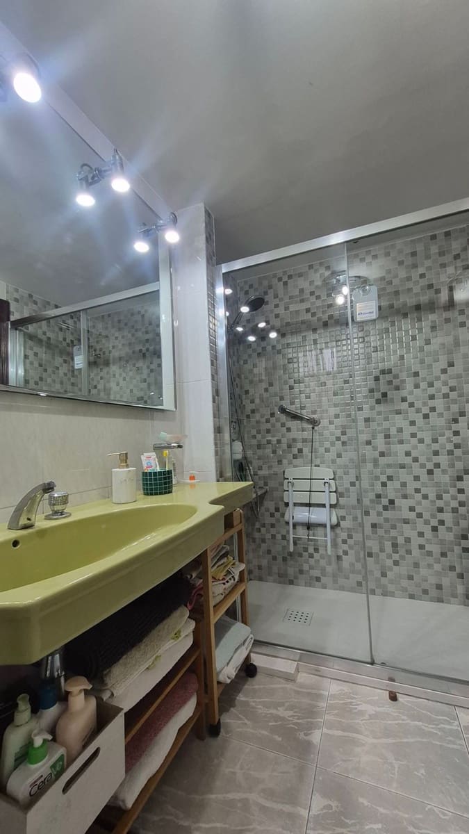 5 soveværelse Villa til salg i Gijon med swimmingpool garage - € 930.000 (Ref: 9550850)