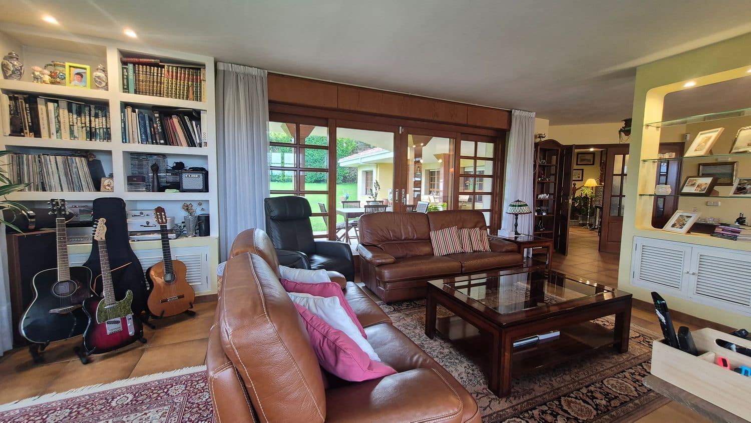 5 soveværelse Villa til salg i Gijon med swimmingpool garage - € 930.000 (Ref: 9550850)