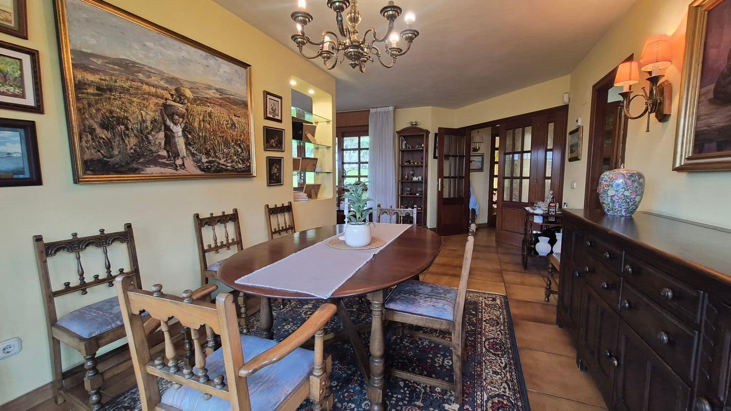 5 soveværelse Villa til salg i Gijon med swimmingpool garage - € 930.000 (Ref: 9550850)