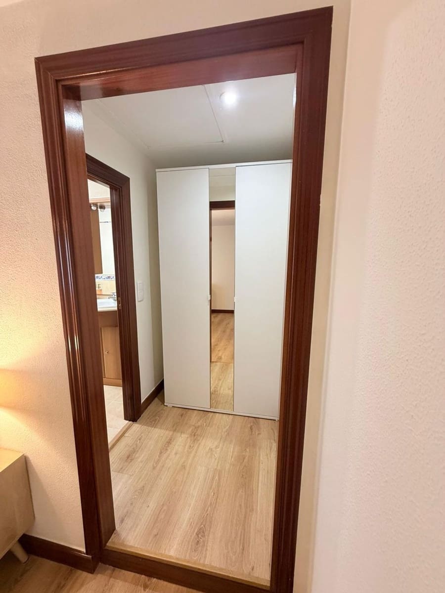 1 Zimmer Apartment zu vermieten in Oviedo mit Garage - 850 € (Ref: 9554380)