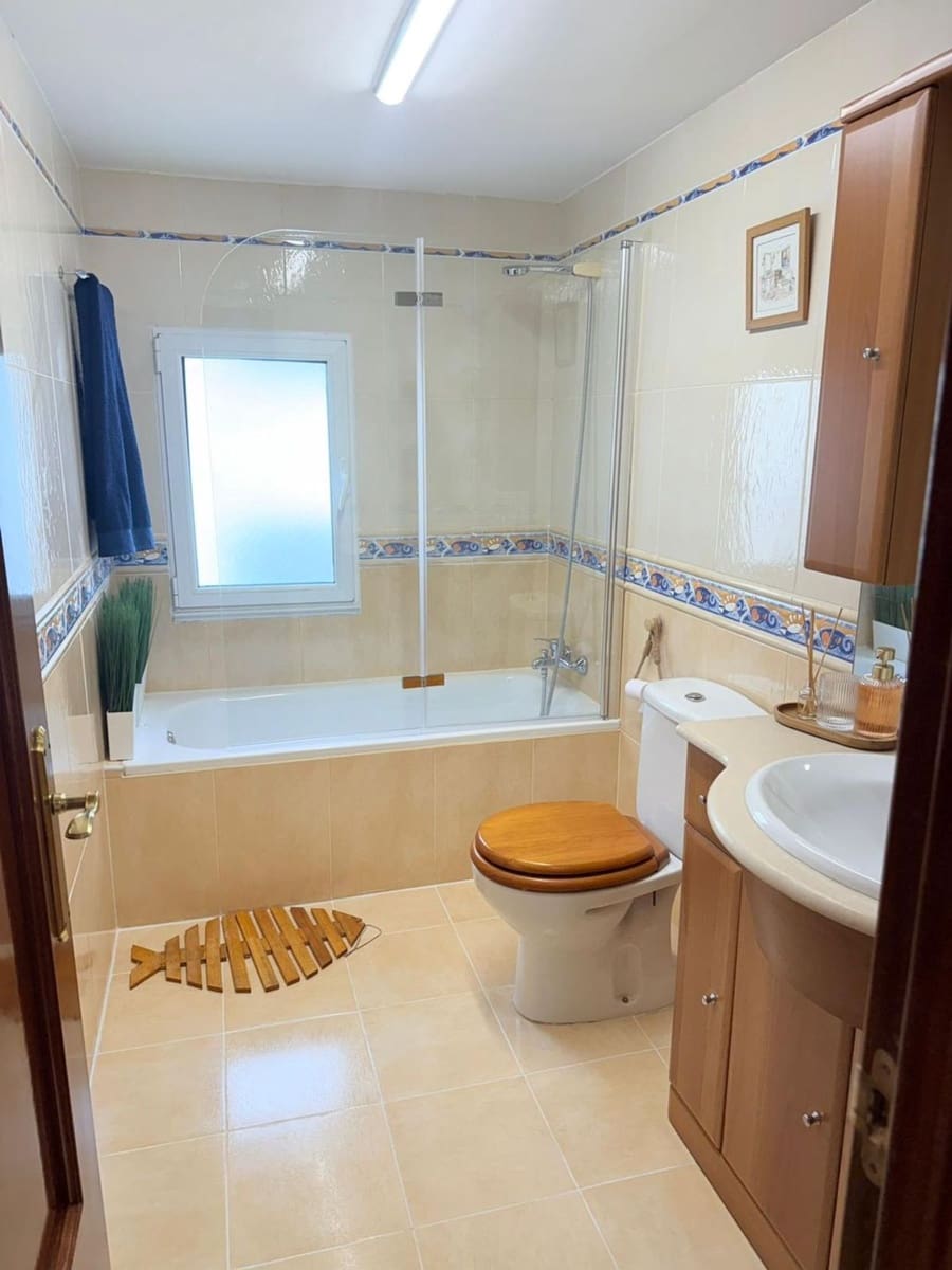 1 Zimmer Apartment zu vermieten in Oviedo mit Garage - 850 € (Ref: 9554380)