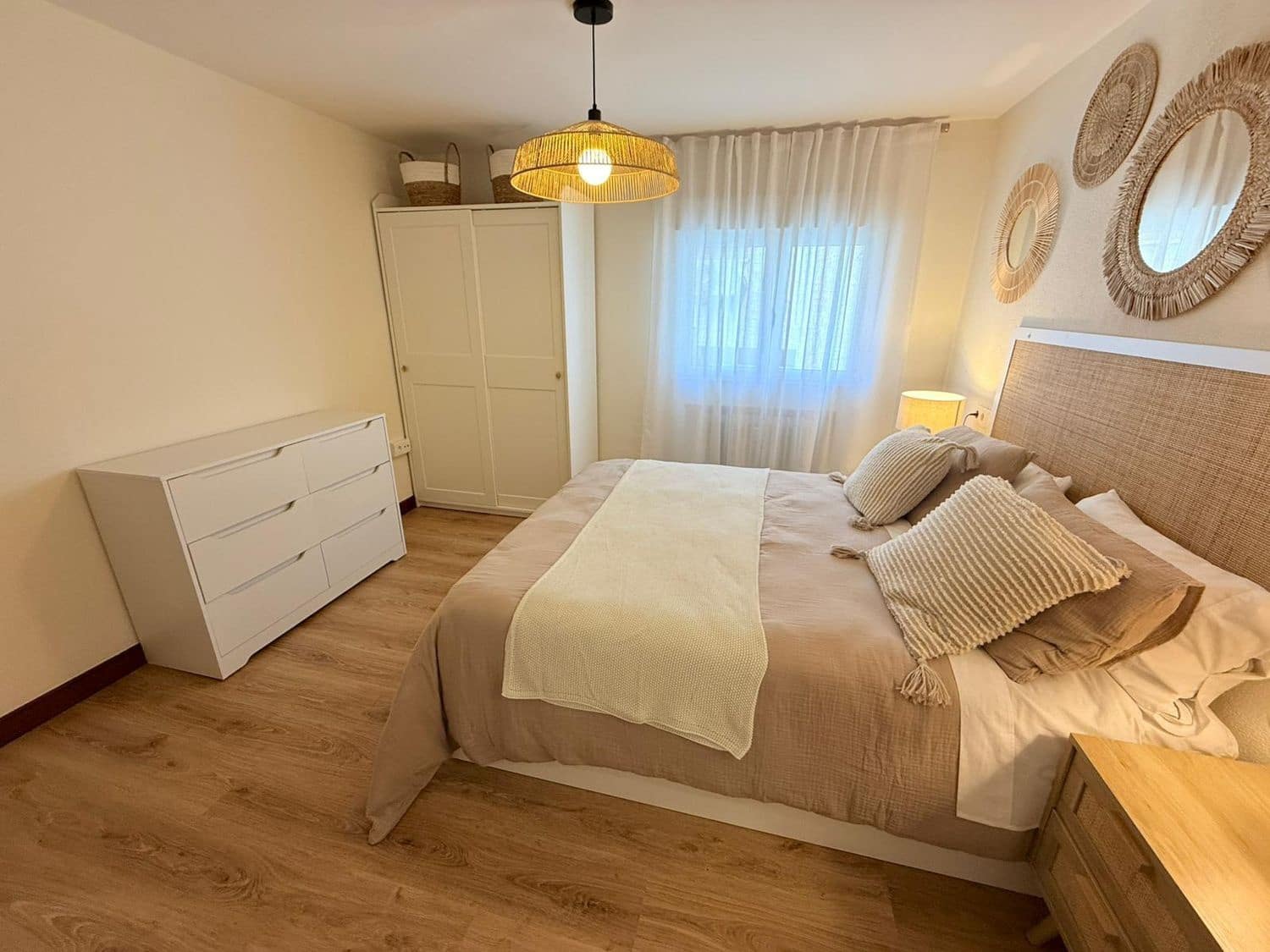 1 Zimmer Apartment zu vermieten in Oviedo mit Garage - 850 € (Ref: 9554380)