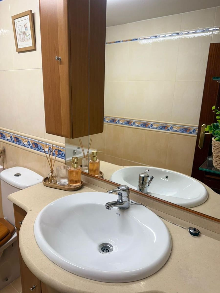 1 Zimmer Apartment zu vermieten in Oviedo mit Garage - 850 € (Ref: 9554380)