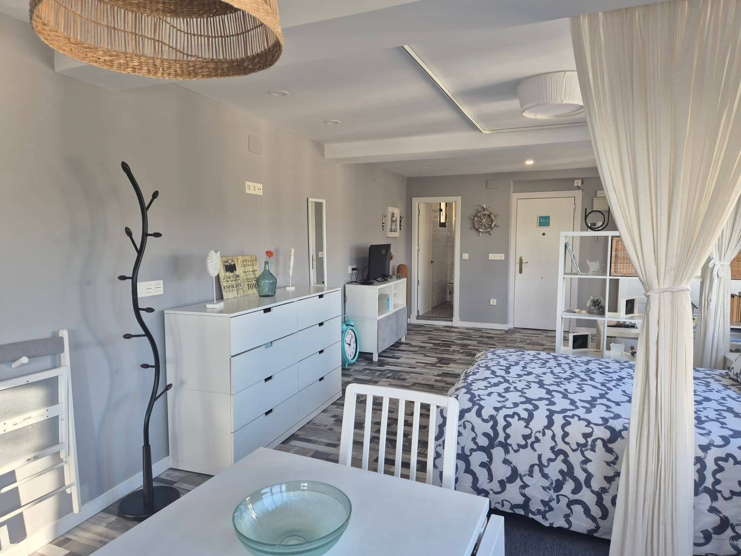 Apartamento de 1 habitación en Gijón en venta con garaje - 183.000 € (Ref: 9554381)