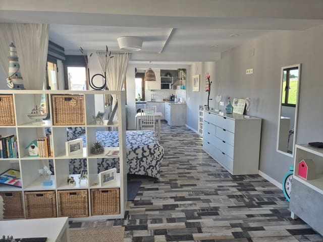 1 soverom Leilighet til salgs i Centro Urbano, Gijón med garasje - € 183 000 (Ref: 9554381)