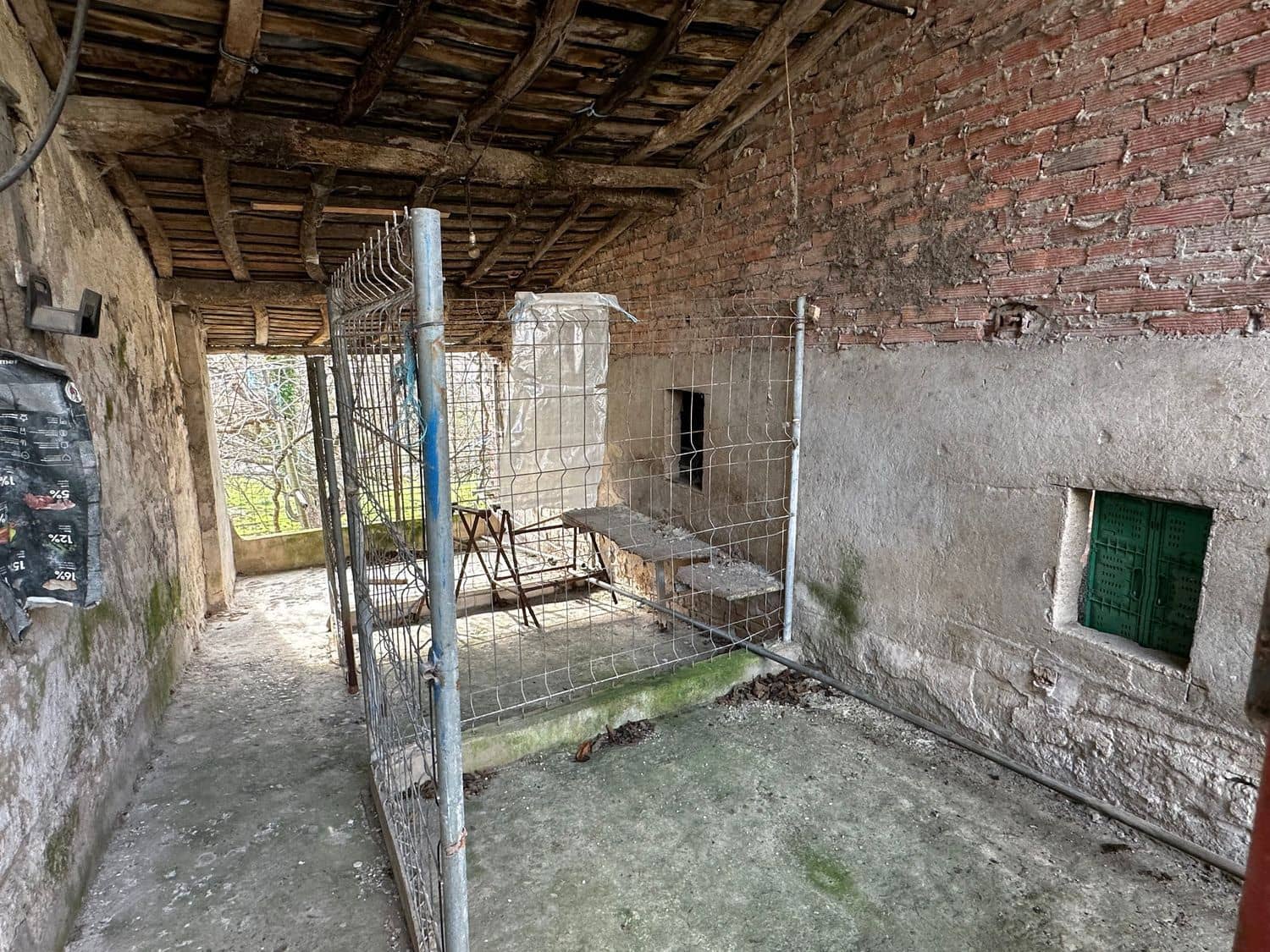 5 slaapkamer Finca/Landhuis te koop in Salas met garage - € 87.900 (Ref: 9554382)