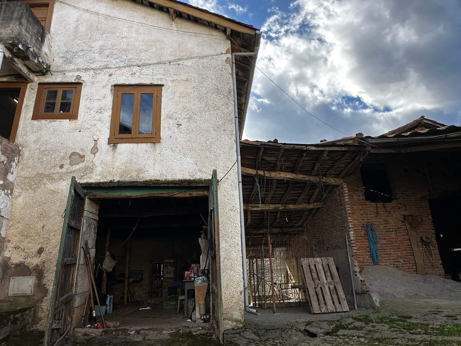 5 slaapkamer Finca/Landhuis te koop in Salas met garage - € 87.900 (Ref: 9554382)