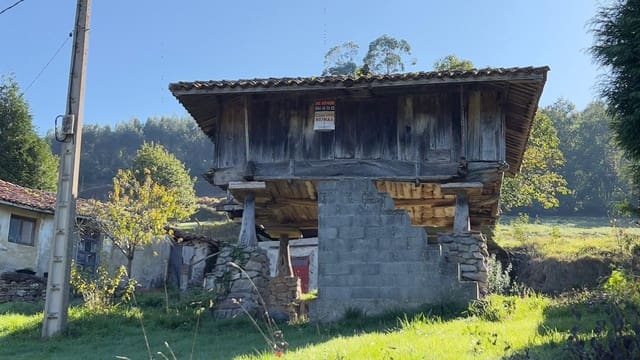 Finca/Landehus til salg i Soto del Barco med garage - € 85.000 (Ref: 9560936)