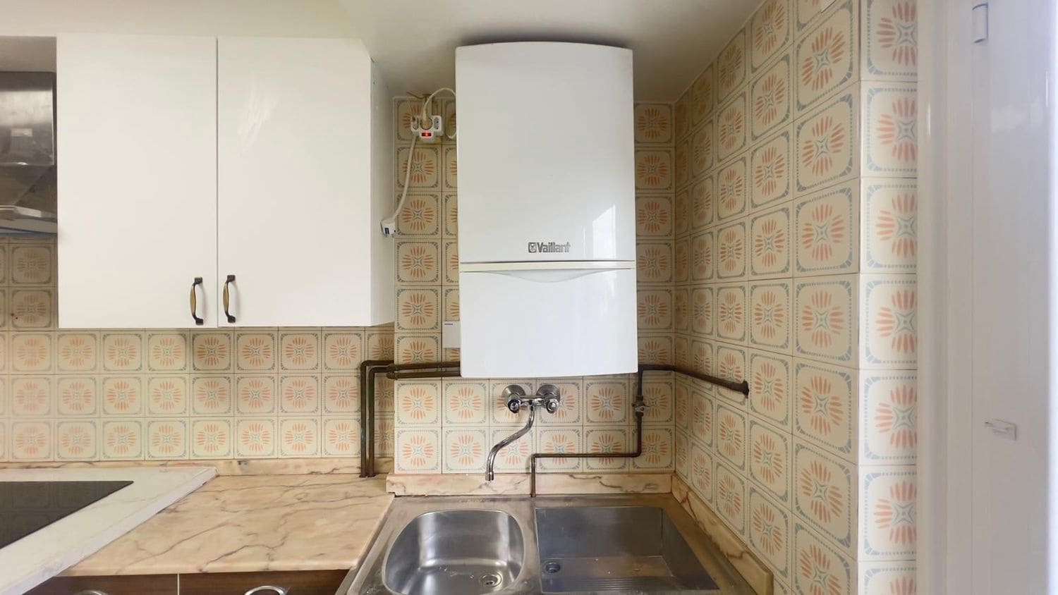 3 bedroom Apartment for rent in Gijon with garage - € 700 (Ref: 9568052)