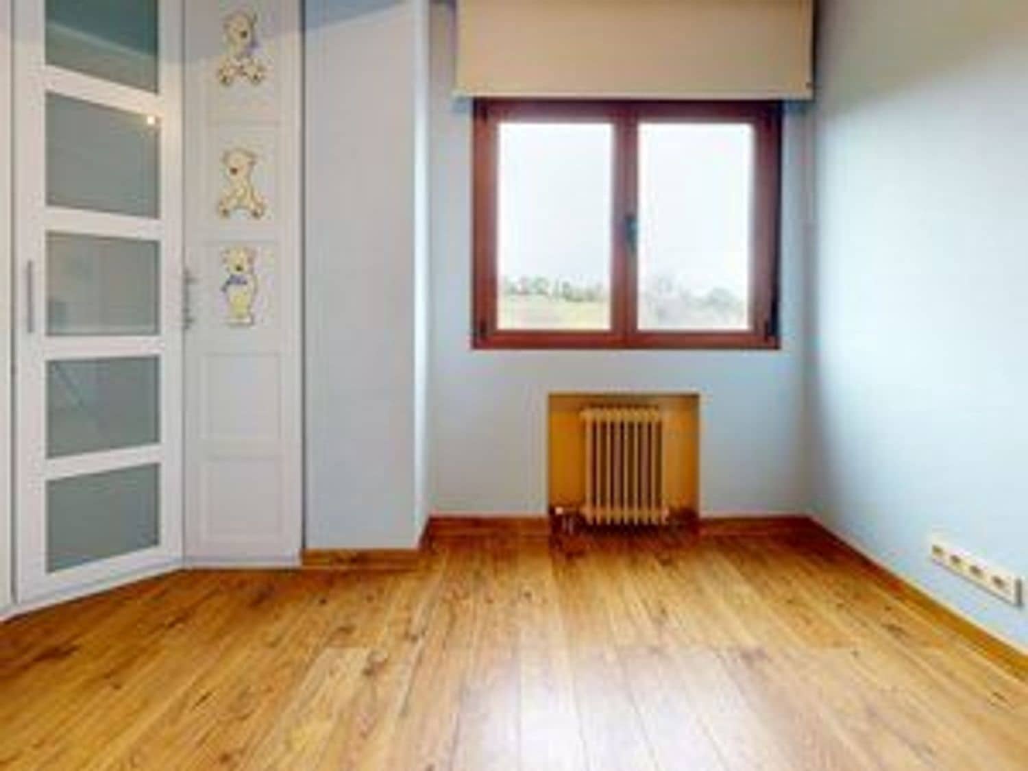 4 makuuhuone Huoneisto myytävänä paikassa Aviles mukana 
autotalli - 220 000 € (Ref: 9568053)