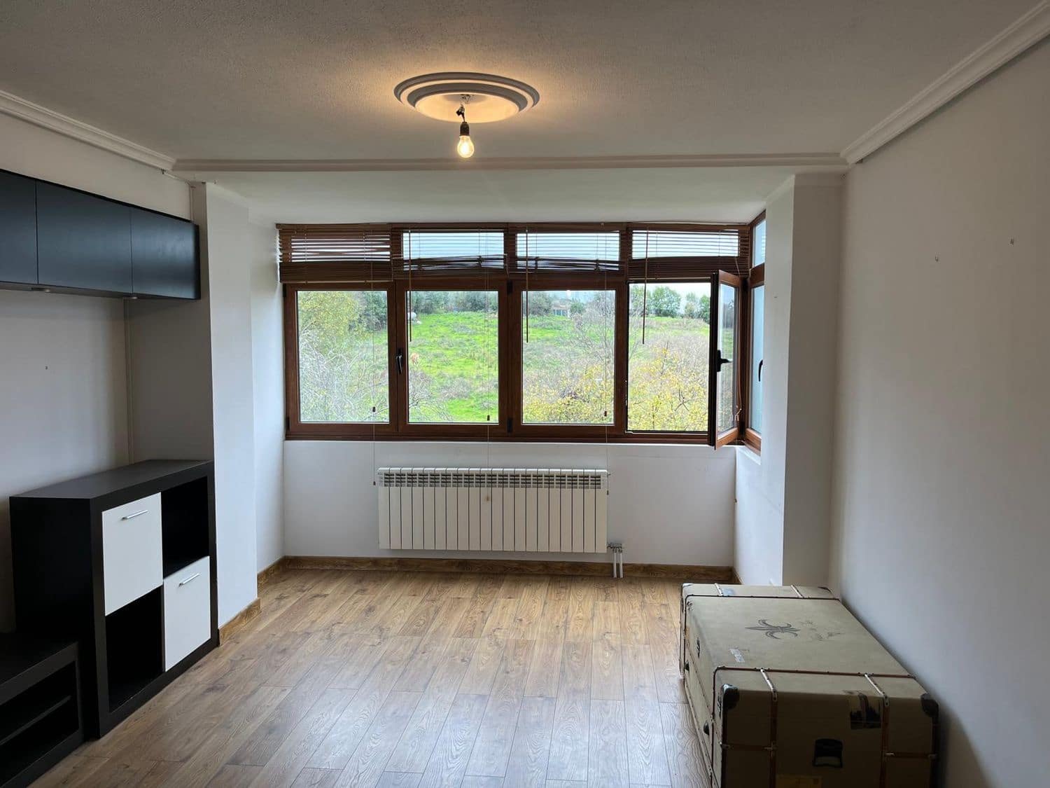 4 makuuhuone Huoneisto myytävänä paikassa Aviles mukana 
autotalli - 220 000 € (Ref: 9568053)