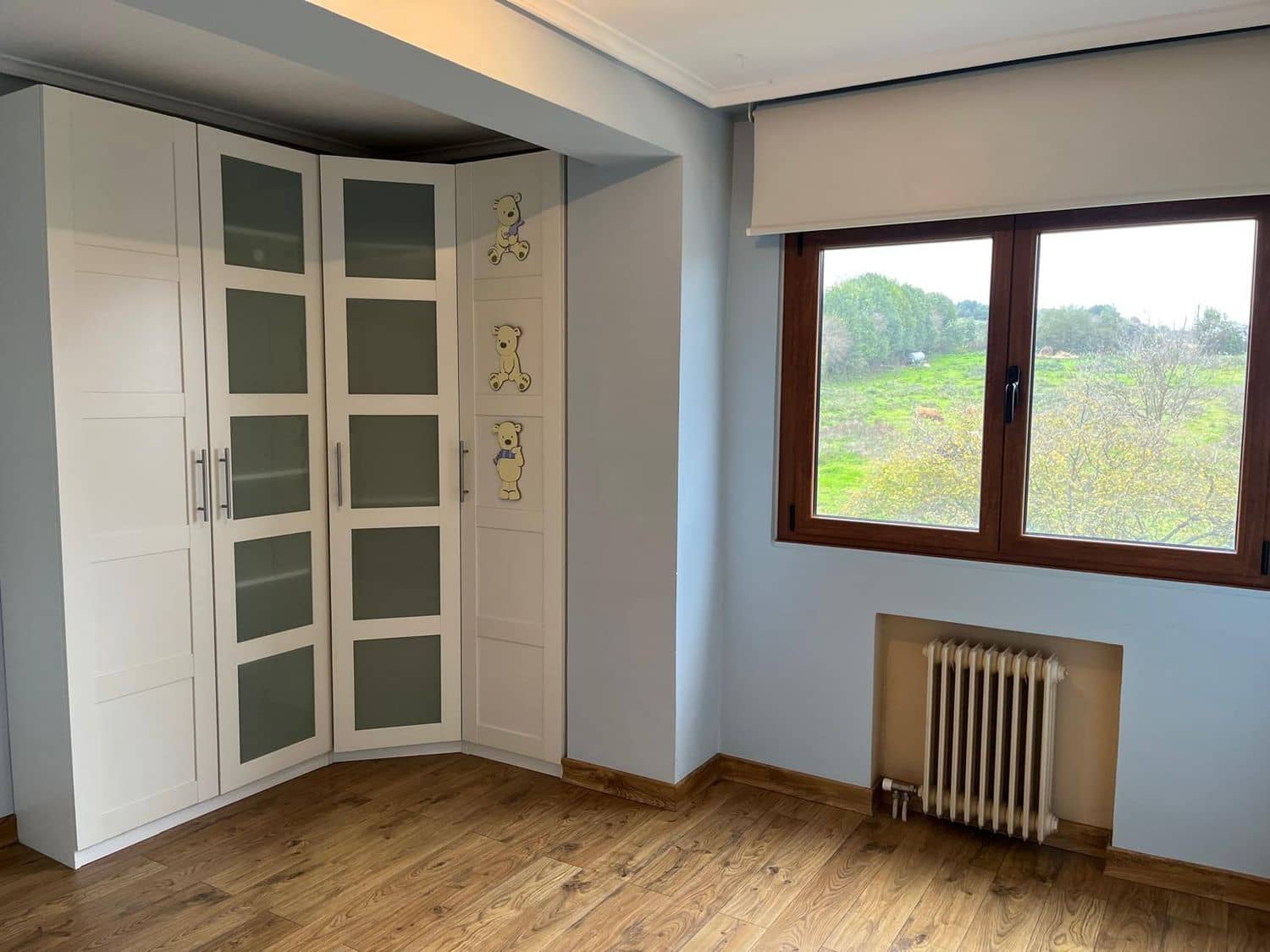 4 makuuhuone Huoneisto myytävänä paikassa Aviles mukana 
autotalli - 220 000 € (Ref: 9568053)