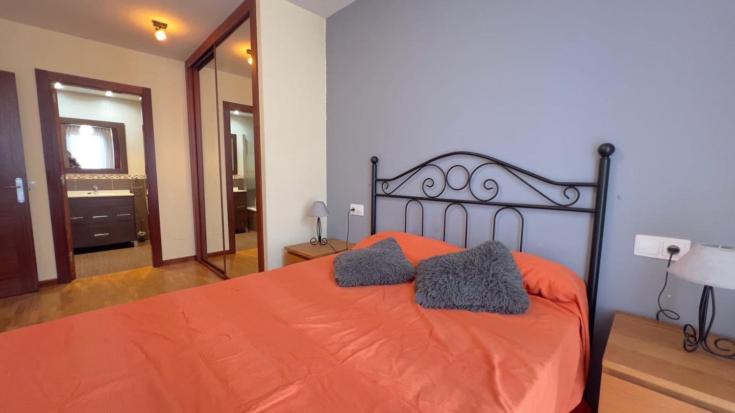 2 bedroom Apartment for sale in Gijon with garage - € 173,000 (Ref: 9568054)