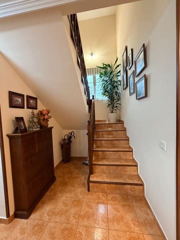 6 soverom Villa til salgs i Luarca, Valdés med garasje - € 660 000 (Ref: 9568055)