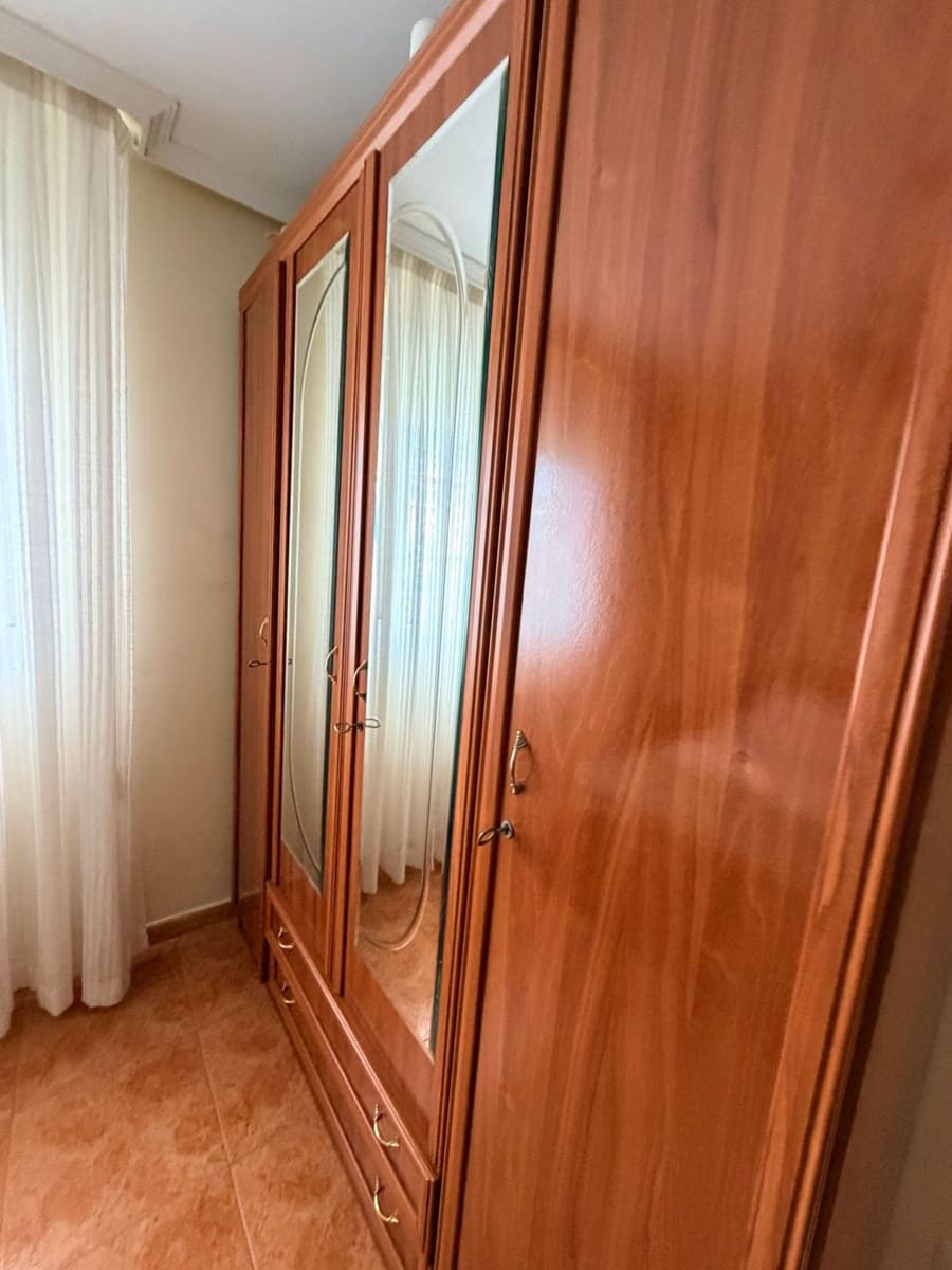 6 makuuhuone Huvila myytävänä paikassa Luarca mukana 
autotalli - 660 000 € (Ref: 9568055)