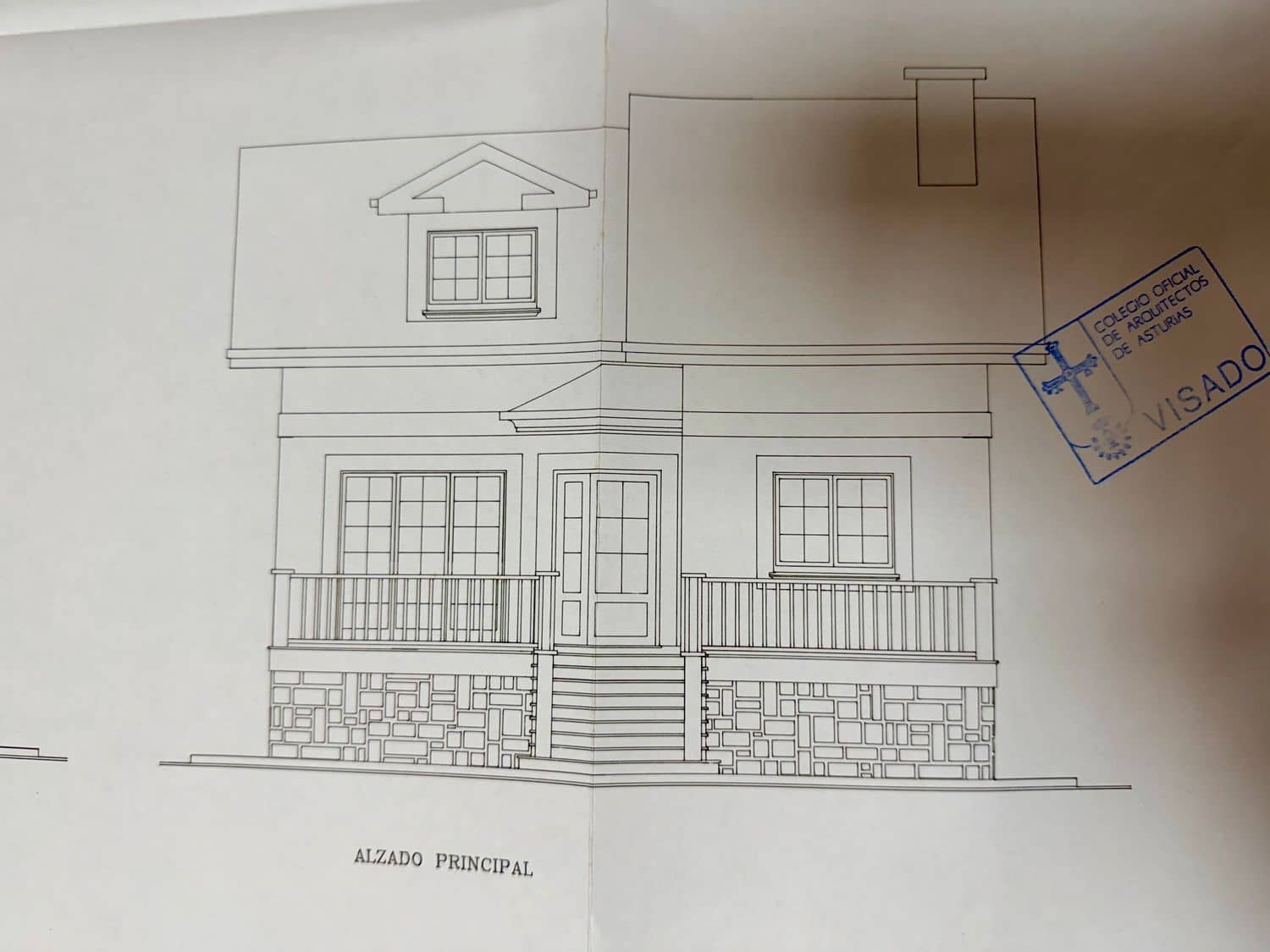 6 makuuhuone Huvila myytävänä paikassa Luarca mukana 
autotalli - 660 000 € (Ref: 9568055)