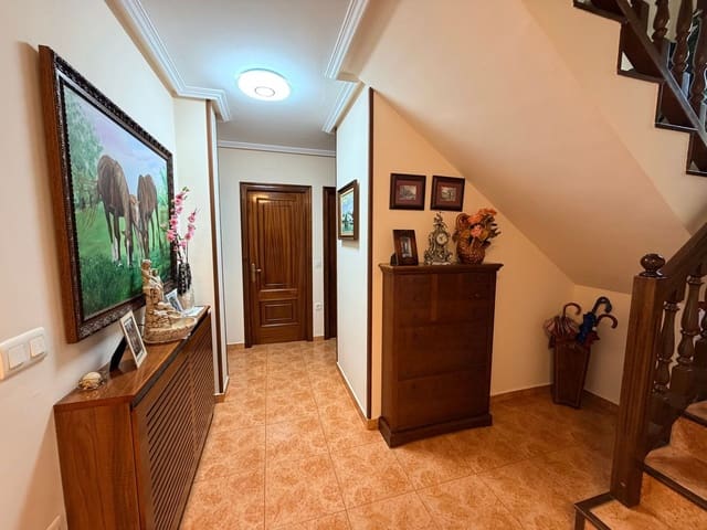 6 soverom Villa til salgs i Luarca, Valdés med garasje - € 660 000 (Ref: 9568055)