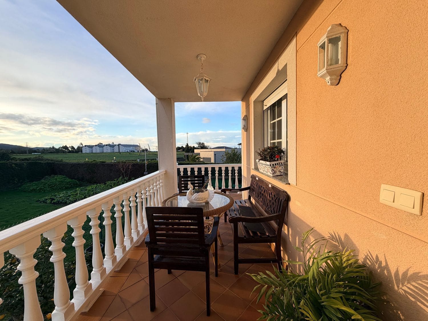 6 makuuhuone Huvila myytävänä paikassa Luarca mukana 
autotalli - 660 000 € (Ref: 9568055)