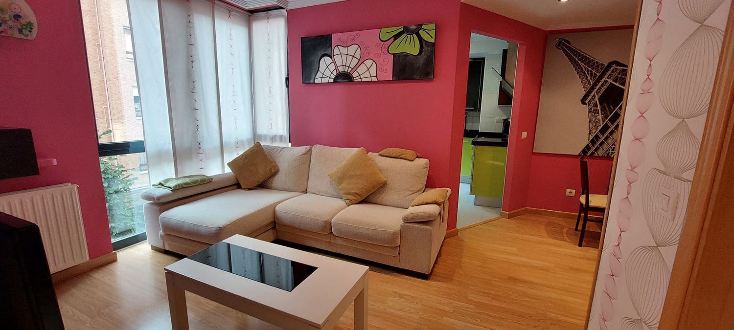 1 bedroom Apartment for rent in Gijon with garage - € 720 (Ref: 9570341)