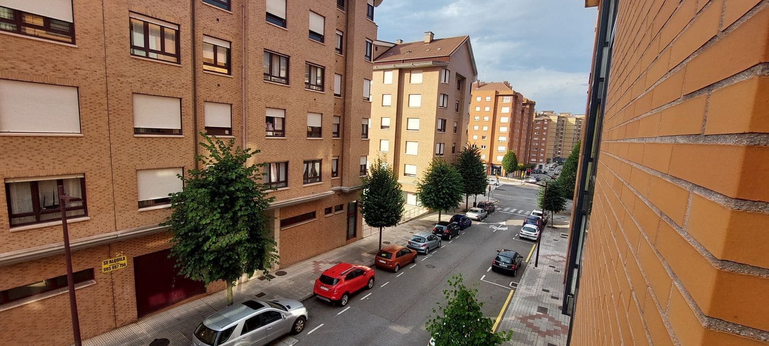 1 bedroom Apartment for rent in Gijon with garage - € 720 (Ref: 9570341)