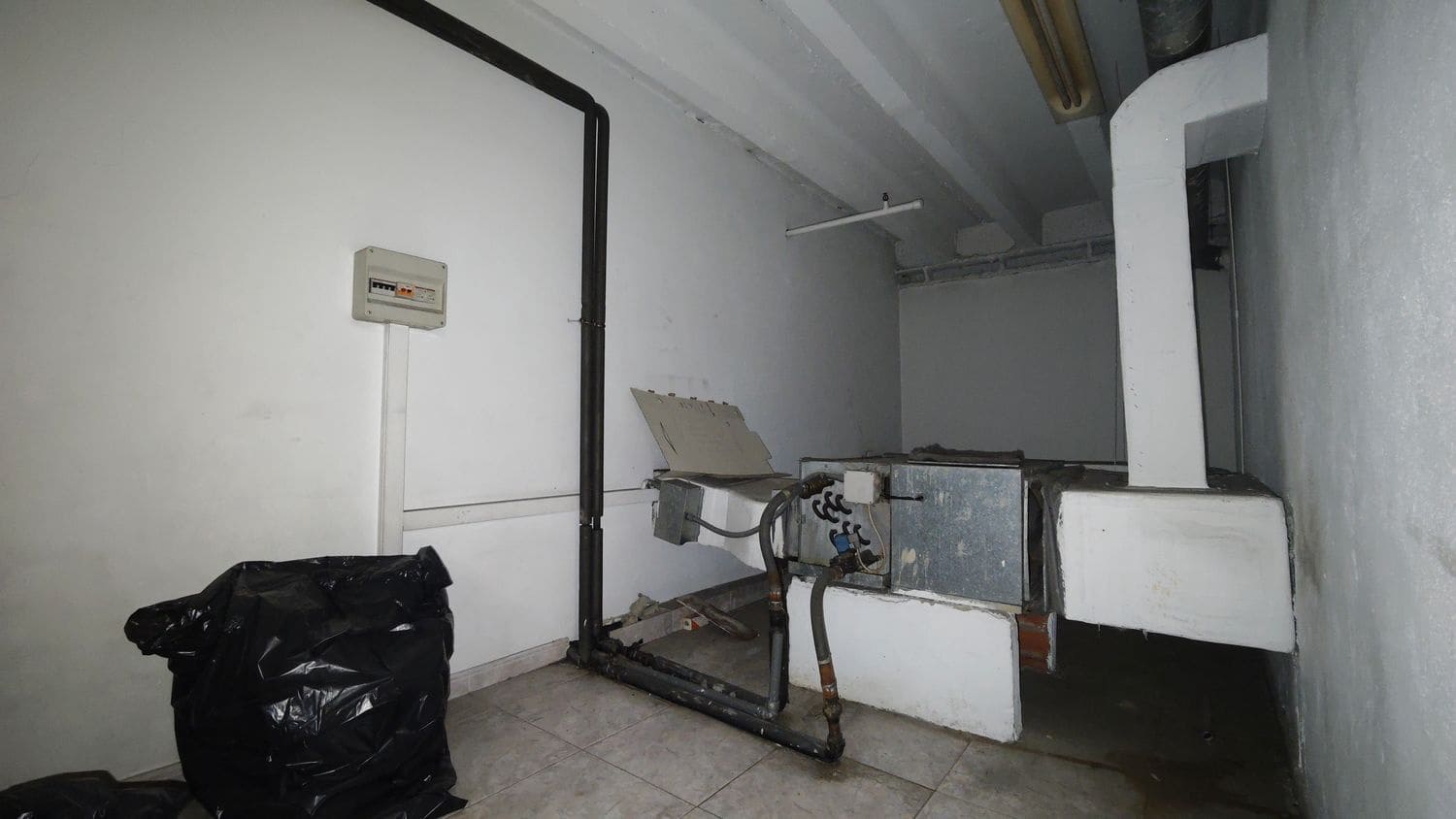 Commercieel te koop in Gijon - € 770.000 (Ref: 9573717)