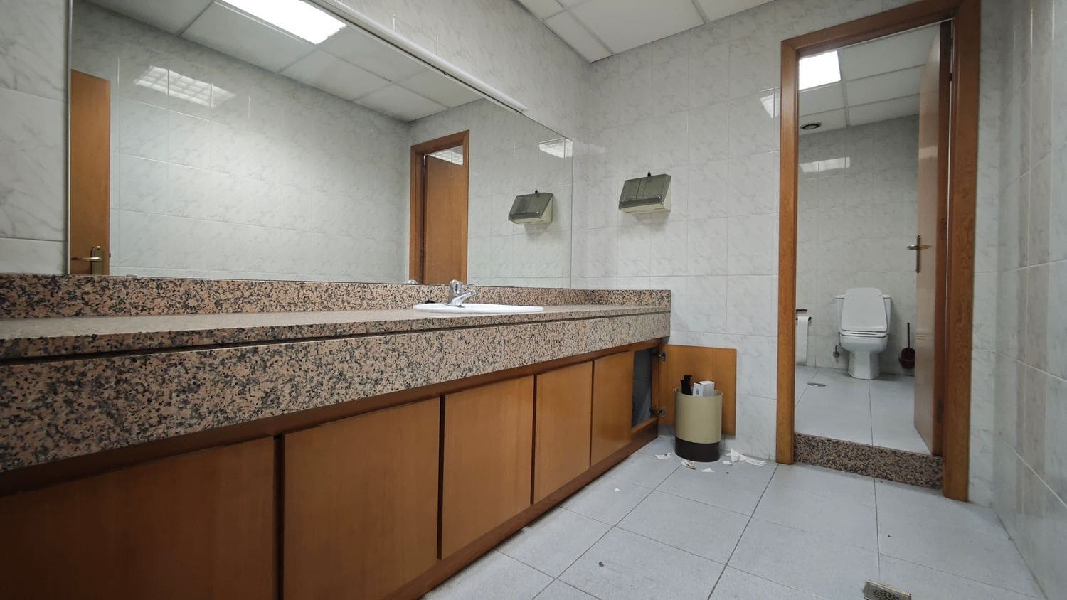 Commercieel te koop in Gijon - € 770.000 (Ref: 9573717)