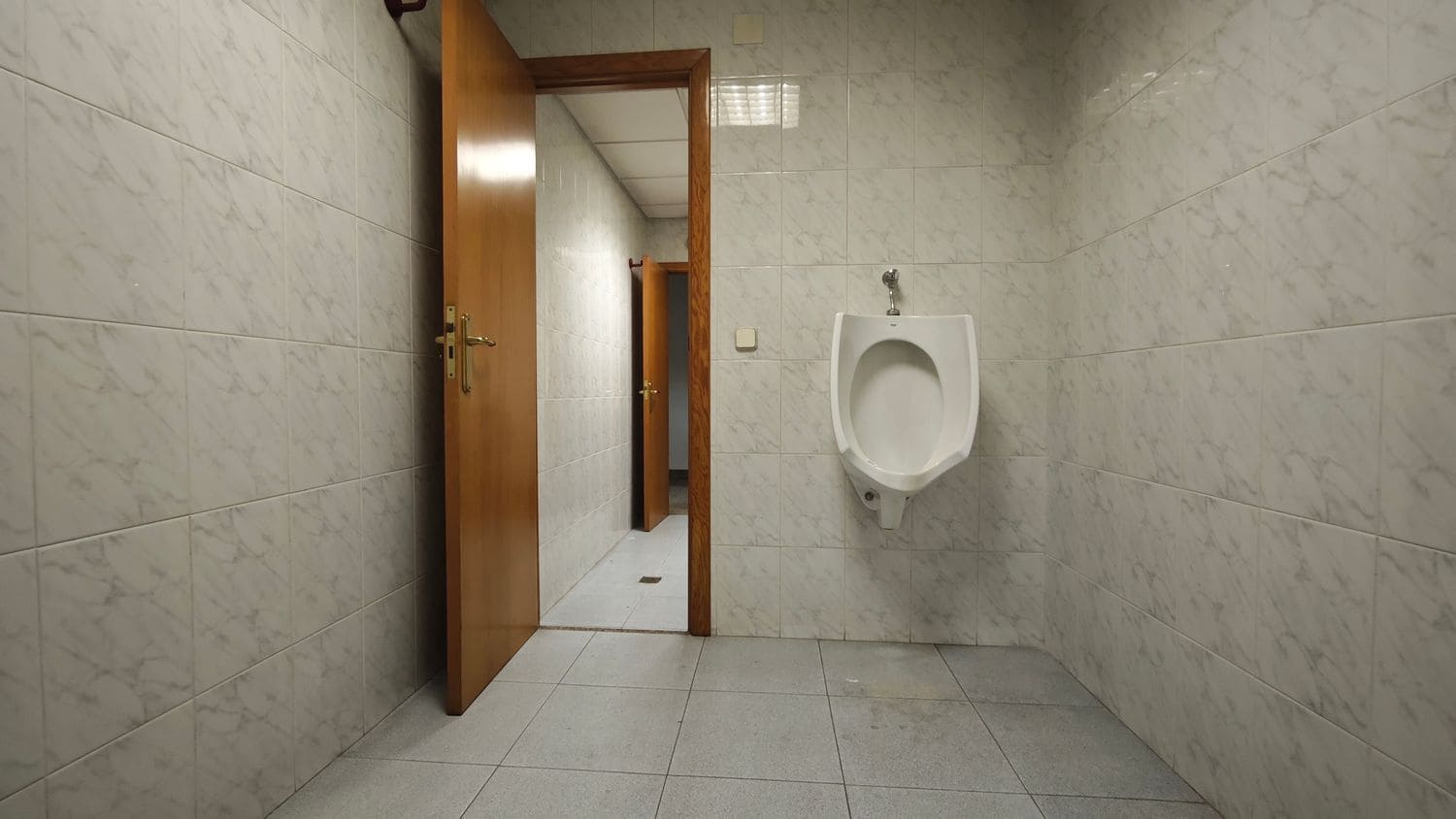 Commercieel te koop in Gijon - € 770.000 (Ref: 9573717)