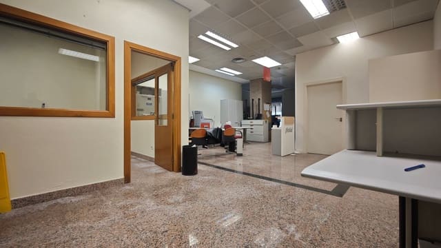 Kommersiell till salu i Centro Urbano, Gijón - 770 000 € (Ref: 9573717)