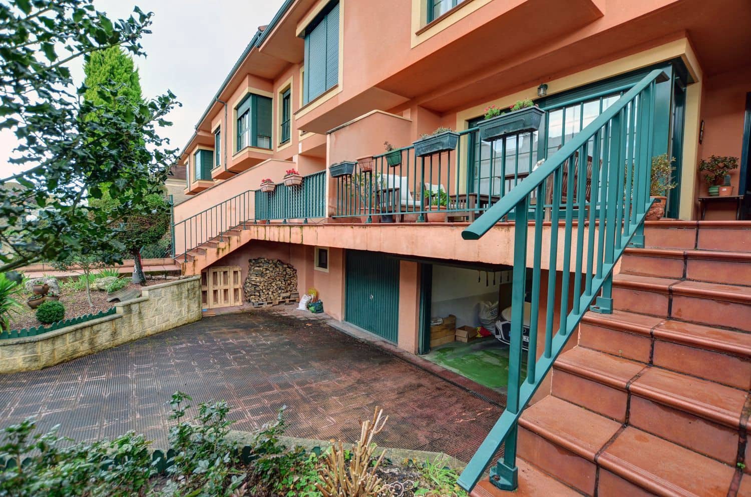 4 quarto Casa em Banda para venda em Llanera com garagem - 390 000 € (Ref: 9581430)