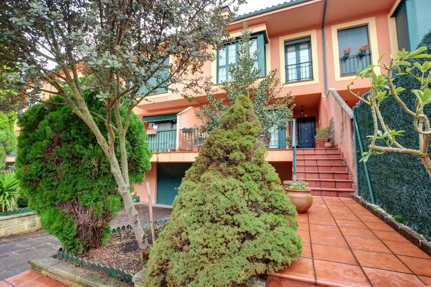 4 quarto Casa em Banda para venda em Llanera com garagem - 390 000 € (Ref: 9581430)